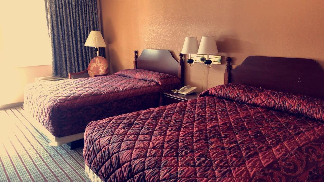 Budget Inn Calhoun Exteriör bild