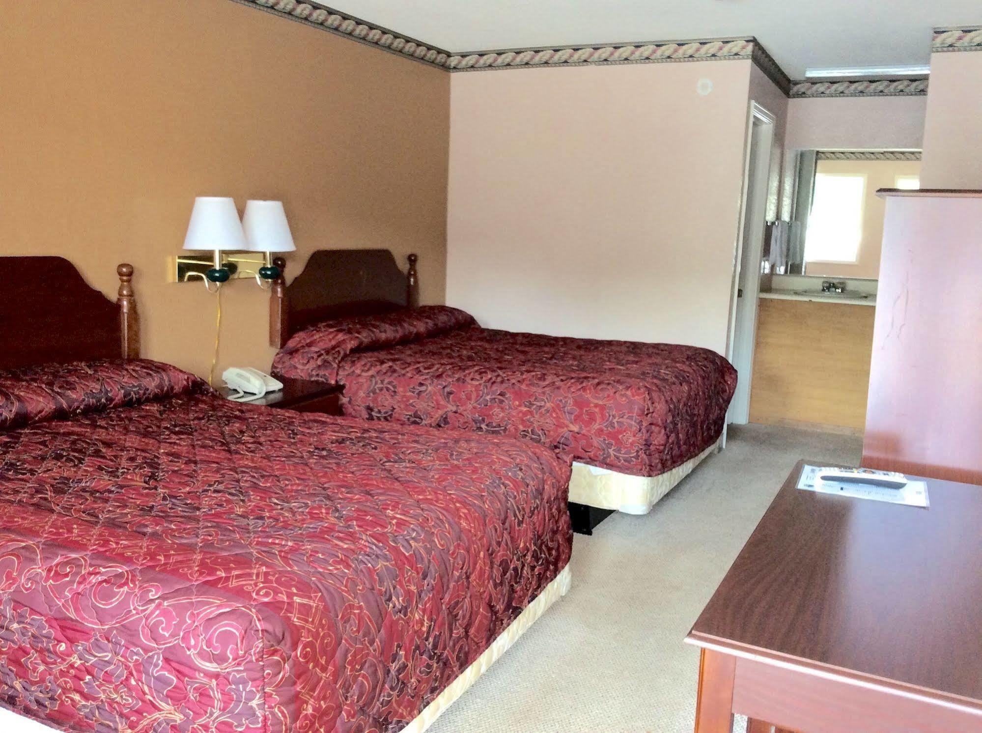 Budget Inn Calhoun Exteriör bild